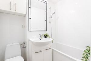 Lily Studio Wola 15 min to Rondo Daszynskiego