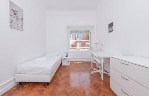 HOUZE Spacious Apartment in Lapa near Riverside