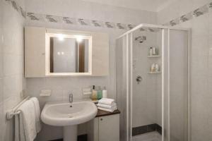 La Rosa del Garda Home