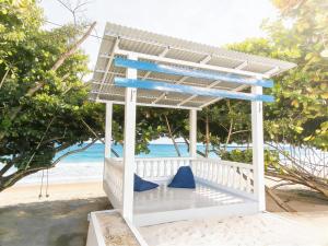 De BOUGENVILLE Tulap Beach Front