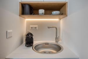 TINY HOUSE STUDIO AT COURTYARD COTTAGE CORFu