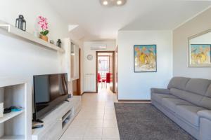 Modern apartment 1 ,5M Montepulciano with parking