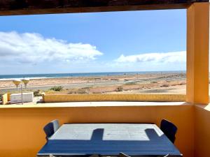 Fantastic oceanfront apartment