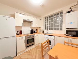 Spacious Flat Next to Euston