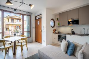 Modern apartment 2 ,5M Montepulciano with parking
