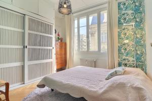 Premium Two-Bedroom Apartment with Balcony and Secure Parking Lyon 6th
