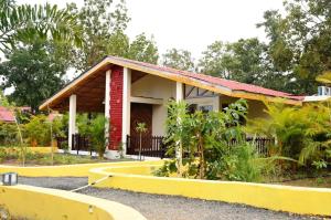 The Infinity Pench Resort