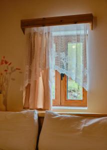 Mountain Vista Guesthouse Shkafi