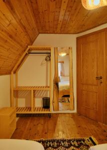 Mountain Vista Guesthouse Shkafi