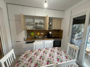 Apartament Anuar