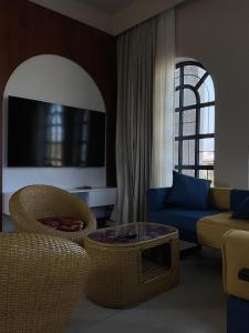 Arch Manor-Aravali View Luxury Villa by Aarvaya