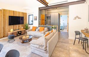 Villa piscine, plages à pied, 4 suites - Antibes