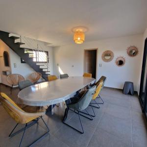 Villa Nidu enclave of Capicciola with 14 m heated swimming pool