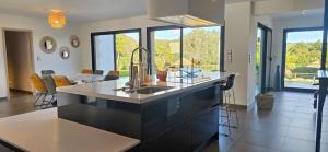 Villa Nidu enclave of Capicciola with 14 m heated swimming pool