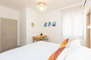 Sivori Apartment by Rental in Rome