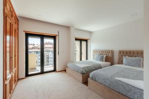 Glam 2 bedroom In Massamá