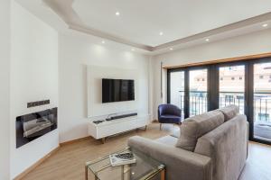 Glam 2 bedroom In Massamá