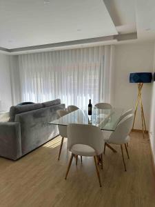 Glam 2 bedroom In Massamá