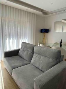 Glam 2 bedroom In Massamá