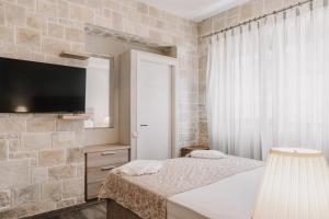 Guince House byAbout Paxos