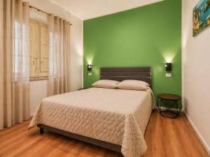 Domus Castelnuovo by Casa Azzurra Apartments