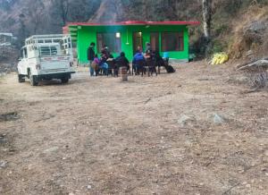 RIVER EDGE Home stay