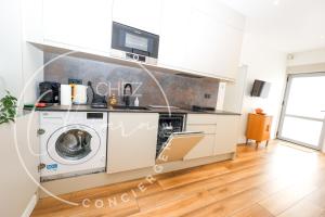 Modern Parisian Apartment - near Eiffel Tower