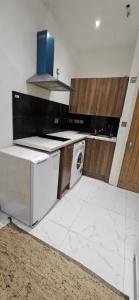 Modern Private Studio Near Mitcham Eastfields Stn