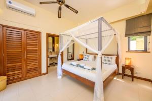 Hse 11 Mandharini Kilifi Creek Villa with Beach Access