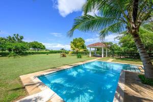 Hse 11 Mandharini Kilifi Creek Villa with Beach Access