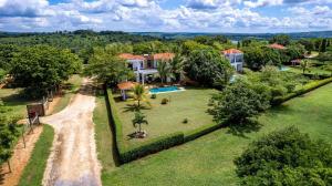 Hse 11 Mandharini Kilifi Creek Villa with Beach Access