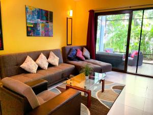 COZY AND SPACIOUS JUNGLE CONDO Located in TAO