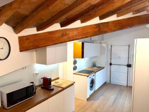 Luxury Apartment Montebello
