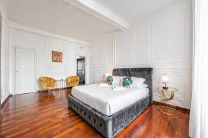 Trevi Fountain Superior Suites byLZluxuryproperties