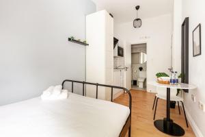 Studio near Queensway Station - 12
