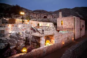 Private Stone villa-Pool and Maountain view