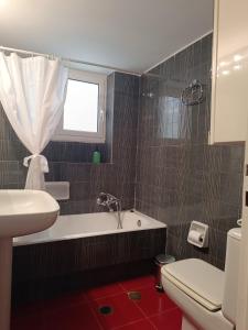 Serene & Spacious apartment in a vibrant area