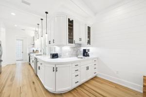 Golf Cart, Close to the Sand Hill Pool, Great Outdoor Space - Lake District, Watercolor Home home