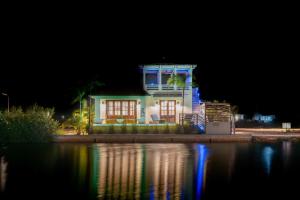 Amber Glow and Mistico Beach Club plus Boat Shuttle