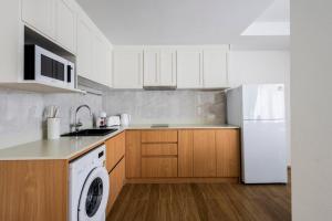 Beachfront luxury apartment Bangtao