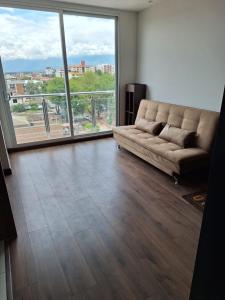 Moderno y cómodo departamento