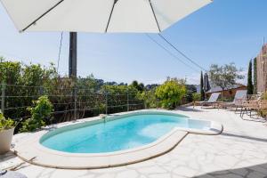 Vivez la douceur de Mougins : une maison pleine de charme pour des moments de partage