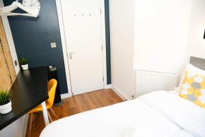 New Luxury 2 Bedroom Apartment with Great Links to Central London