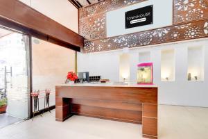 Super Townhouse Narayanaguda Metro Station Formerly Hotel Anshu Grand