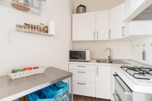 GuestHost - Cozy Balcony Flat X2 Porta Garibaldi