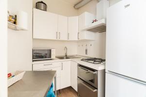 GuestHost - Cozy Balcony Flat X2 Porta Garibaldi