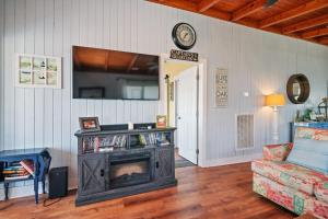 Selah by Oak Island Accommodations