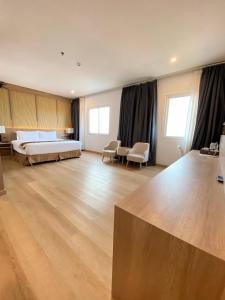 ST Central Hotel, Pakse