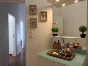 100m Train RER A, 10 Disneyland, 34 Paris centre, Car x2