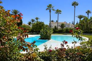 Charming 4 BR in Exclusive Camoján Blanco - RDR549